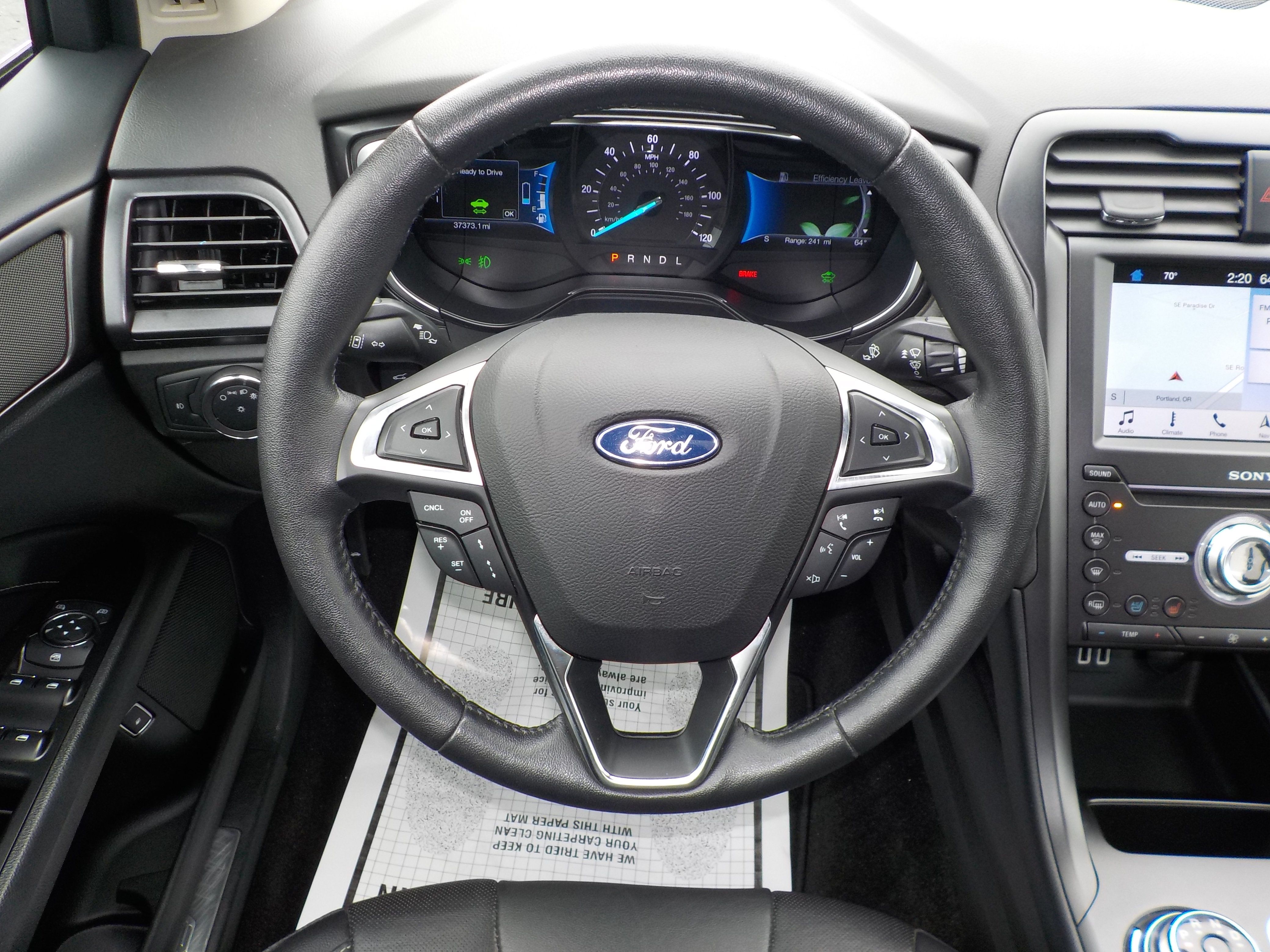Used 2019 Ford Fusion Energi Titanium FWD image 21