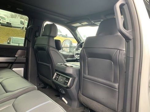 New 2026 Ford F250 Platinum AWD/4WD image 13
