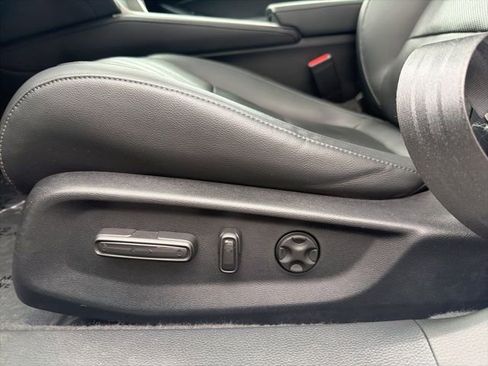 Used 2022 Honda Accord Touring image 16