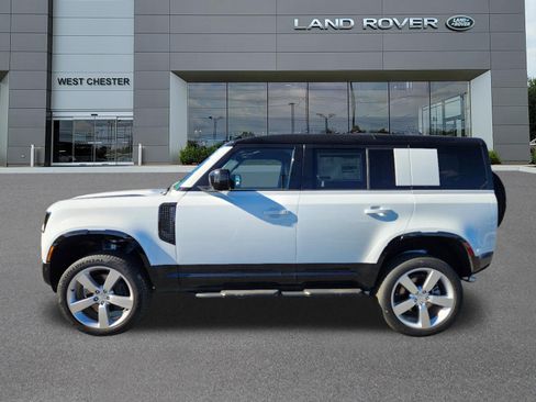 Used 2025 Land Rover Defender 110 X-Dynamic SE AWD/4WD image 5