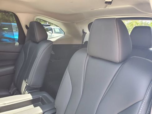Used 2024 Acura MDX SH-AWD w/ Technology Package image 13