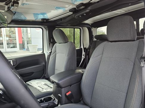 New 2026 Jeep Gladiator Sport image 21