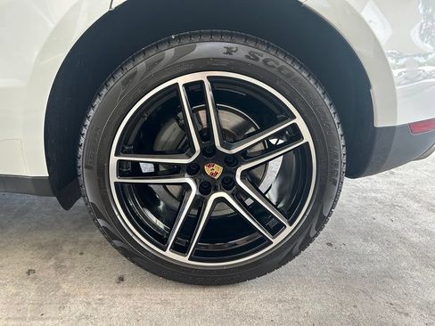 Used 2021 Porsche Macan S AWD/4WD image 17