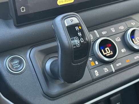 Used 2022 Land Rover Defender 110 Trophy Edition image 26