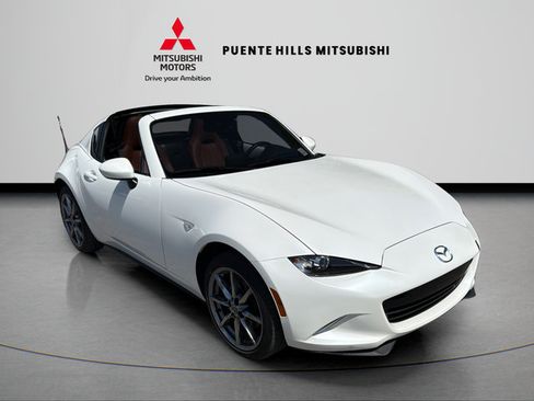 Used 2023 MAZDA MX-5 Miata Grand Touring w/ Weather Package RWD image 4