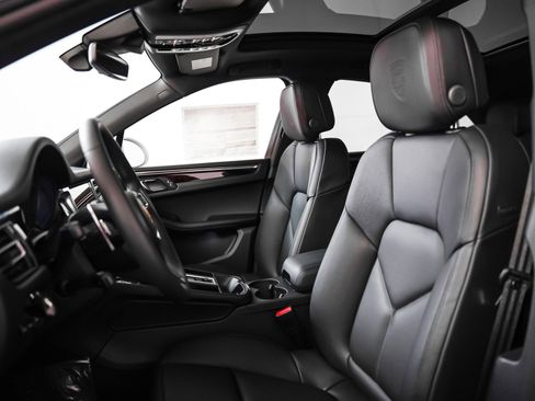 New 2026 Porsche Macan S image 5