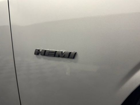 Used 2022 Dodge Challenger R/T image 36