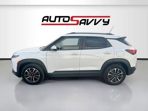Used 2024 Chevrolet TrailBlazer LT w/ LT Cold Weather Package FWD image 4