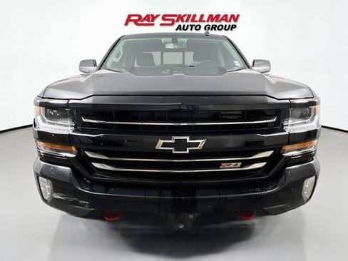Used 2018 Chevrolet Silverado 1500 LT w/ Redline Edition AWD/4WD image 2