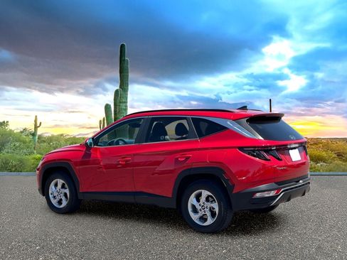 Used 2022 Hyundai Tucson SEL w/ Cargo Package AWD/4WD image 4
