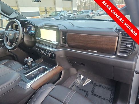 Certified 2025 Chevrolet Silverado 1500 High Country image 30