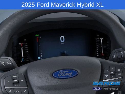 New 2025 Ford Maverick XL image 13