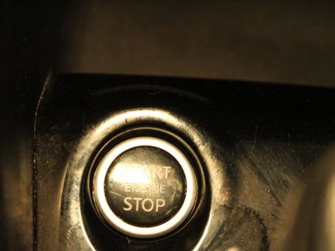 Used 2020 Nissan Kicks SR w/ SR Premium Package image 21