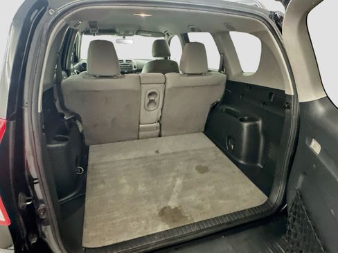 Used 2012 Toyota RAV4 4WD w/ Value Pkg image 28