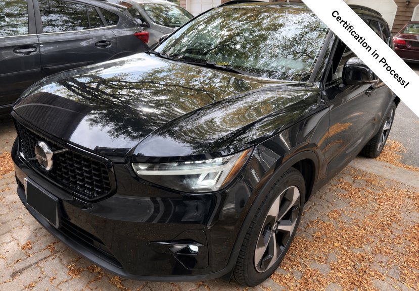 Certified 2023 Volvo XC40 B5 Plus w/ Driver Assist Package AWD/4WD image 1