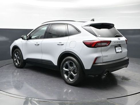 Used 2025 Ford Escape ST-Line FWD image 7