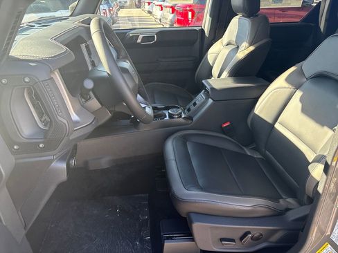 New 2025 Ford Bronco Outer Banks image 30