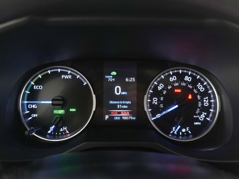 Used 2019 Toyota RAV4 XLE w/ Convenience Package image 25