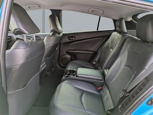 Used 2019 Toyota Prius Prime Premium image 13
