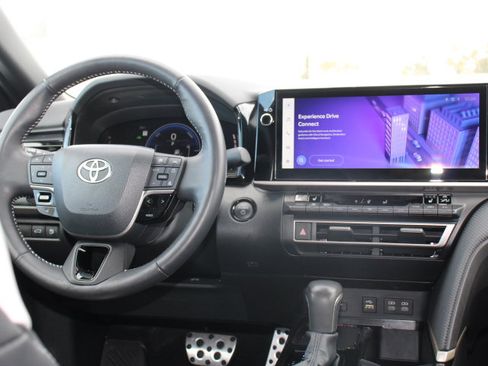 Certified 2025 Toyota Camry SE w/ Multimedia Upgrade Package image 23