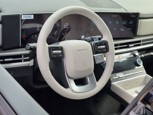 New 2026 Hyundai Santa Fe SE FWD image 3