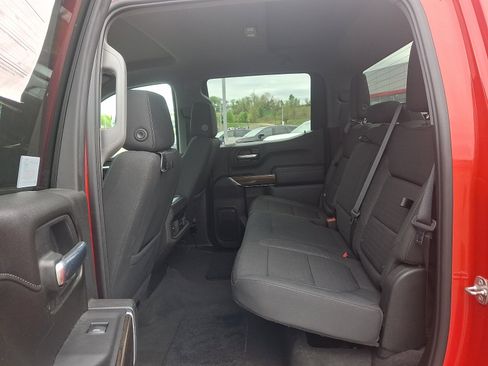 Used 2021 Chevrolet Silverado 1500 LT Trail Boss w/ Safety Package AWD/4WD image 10
