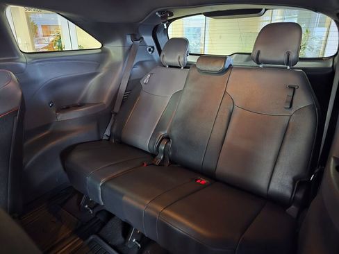 Used 2021 Toyota Sienna XSE image 38