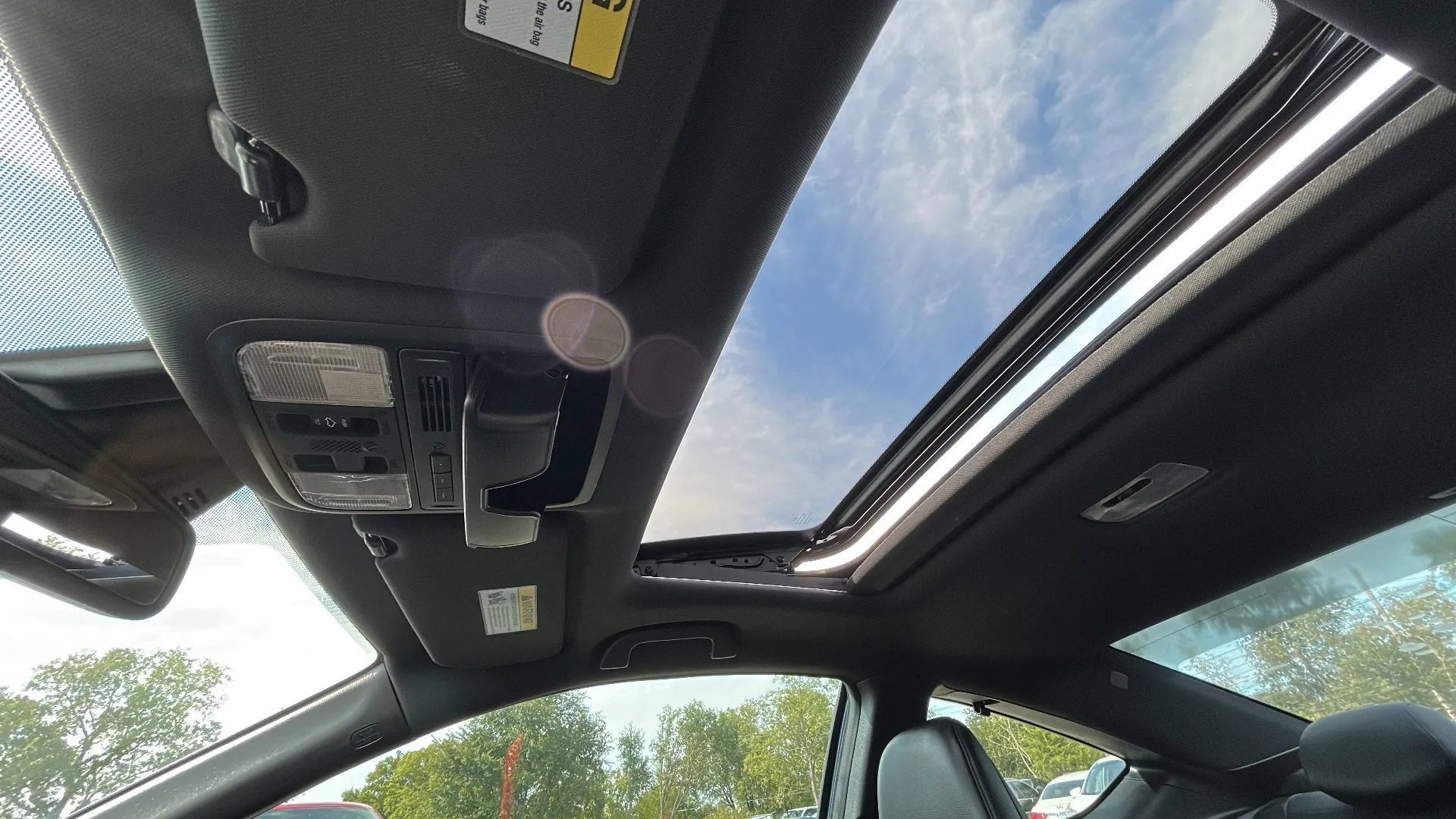Used 2017 Honda Accord Touring image 9