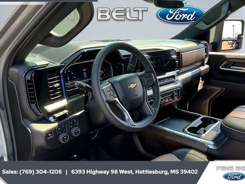 Used 2025 Chevrolet Silverado 2500 High Country w/ High Country Premium Package image 12