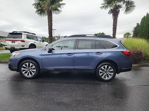 Used 2016 Subaru Outback 3.6R Limited AWD/4WD image 2