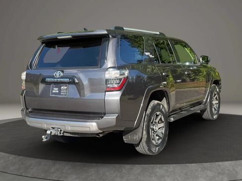 Used 2018 Toyota 4Runner TRD Off-Road AWD/4WD image 6