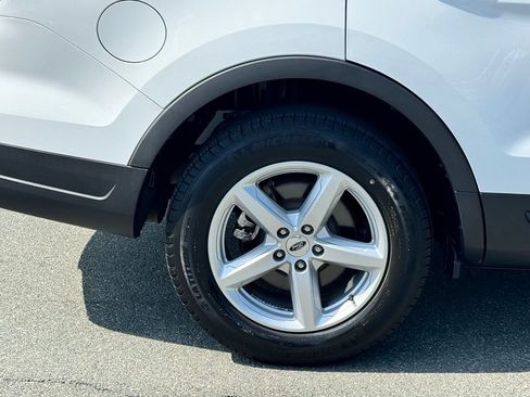 Used 2018 Ford Explorer FWD image 35