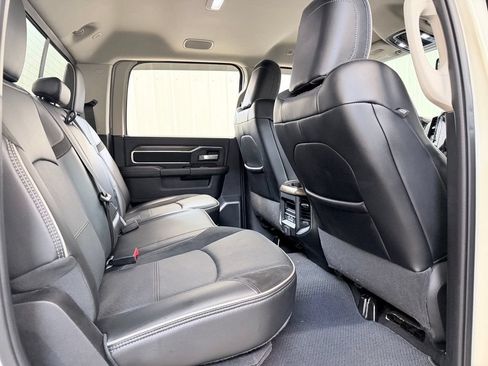 Used 2024 RAM 2500 Laramie AWD/4WD image 35