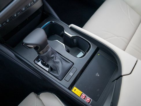 New 2025 Lexus ES 350 Ultra Luxury image 29