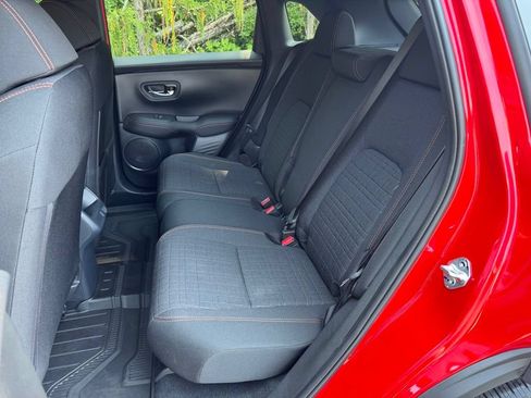 Certified 2025 Honda HR-V Sport image 15