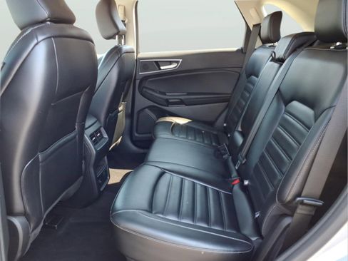 Used 2023 Ford Edge SEL w/ Convenience Package image 7