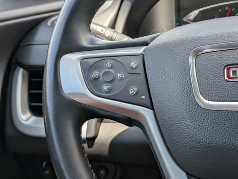 Used 2024 GMC Terrain SLT FWD image 29