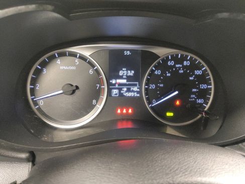 Used 2023 Nissan Versa S w/ Trunk Package image 23