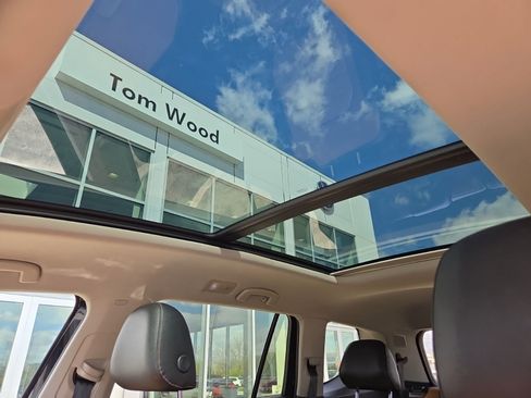 Used 2019 Volkswagen Atlas SEL Premium image 15