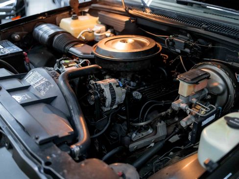 Used 1988 Chevrolet Silverado 1500 4x4 Regular Cab image 64