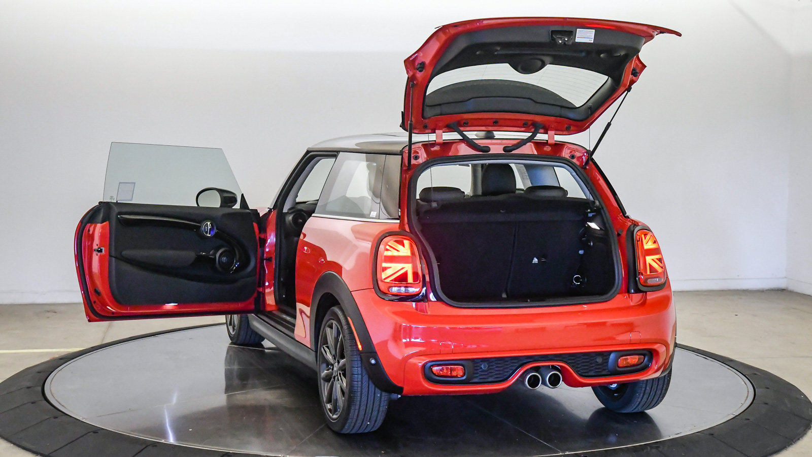 Used 2021 MINI Cooper S FWD image 26