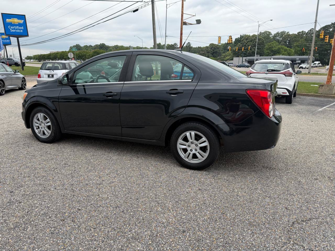 Used 2014 Chevrolet Sonic LT FWD image 24
