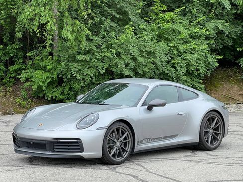 Certified 2024 Porsche 911 Carrera T RWD image 1