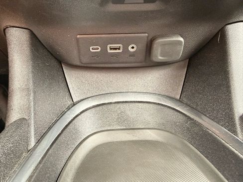 Used 2020 Chevrolet Malibu LT FWD image 32