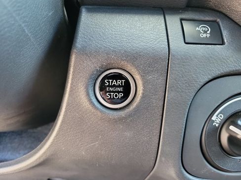Used 2025 Nissan Frontier PRO-4X AWD/4WD image 14