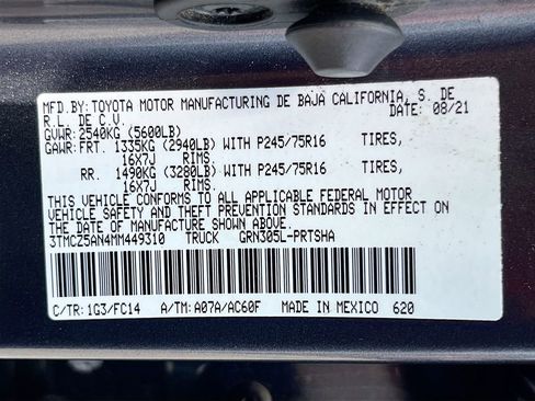 Used 2021 Toyota Tacoma SR5 w/ Technology Package AWD/4WD image 29