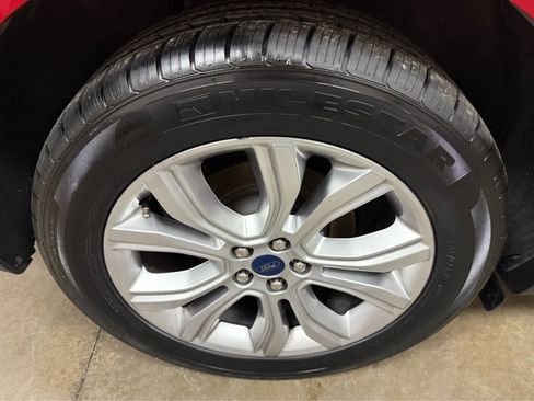 Used 2020 Ford Edge Titanium w/ Equipment Group 301A image 38