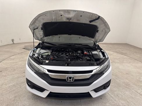 Used 2018 Honda Civic Touring image 11
