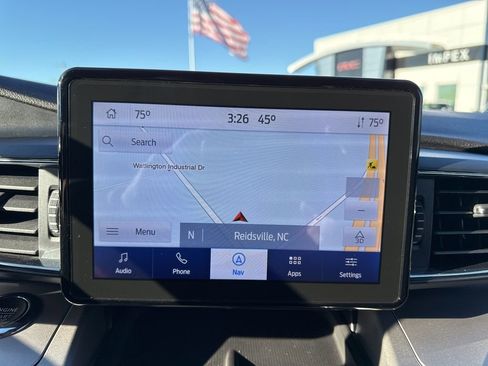 Used 2022 Ford Explorer XLT w/ Equipment Group 202A image 21