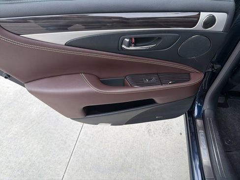 Used 2017 Lexus LS 460 AWD image 18